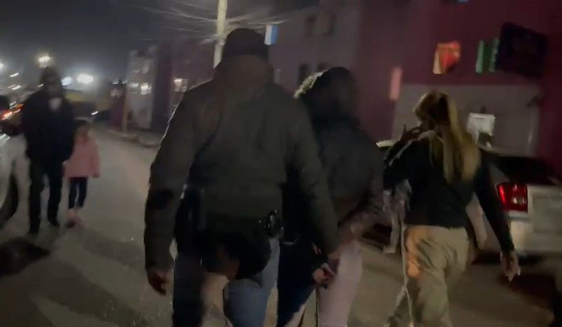 Detienen a dos personas por la muerte de una mujer apuñalada en Saltillo