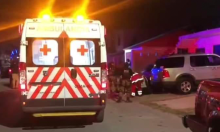 Intenta asesinar a su esposa lanzándola desde el balcón porque ella quería el divorcio en Coahuila
