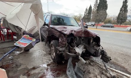 Ignora señal de alto y provoca aparatoso choque en Saltillo
