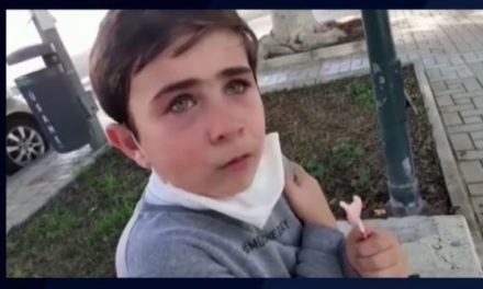 ‘Todos somos Mateo’; niño se entera de que son tres vacunas contra covid y reacción se hace viral (video)