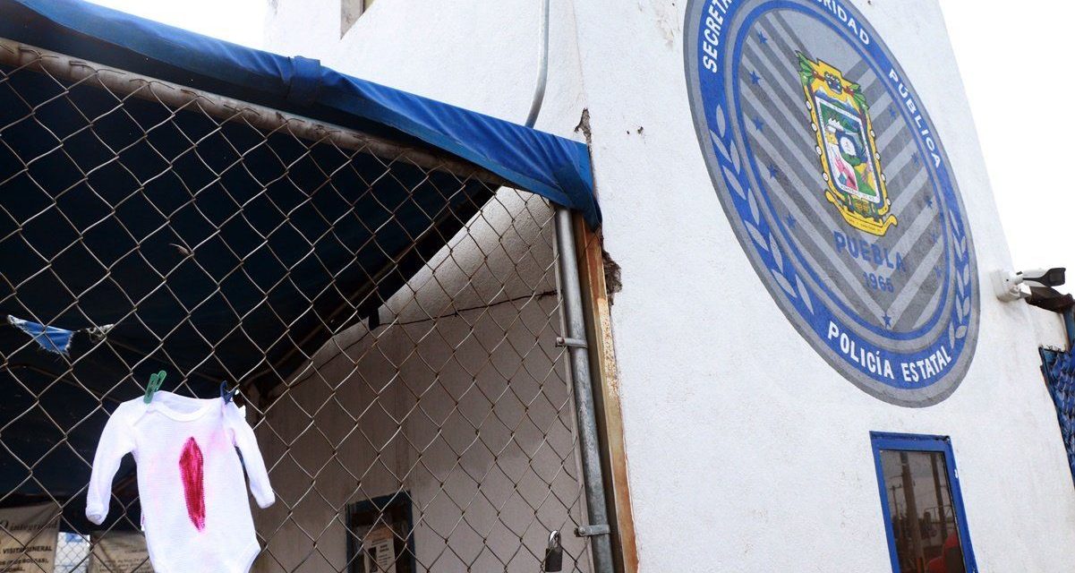 Detienen a 19 personas del penal de Puebla por el hallazgo del bebé muerto