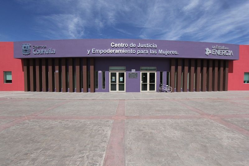 Chica de 18 años es violada en Saltillo por dos personas; su exnovio la había citado con engaños