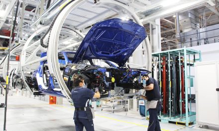 Industria de Coahuila no prevé paros pese a escasez de chips