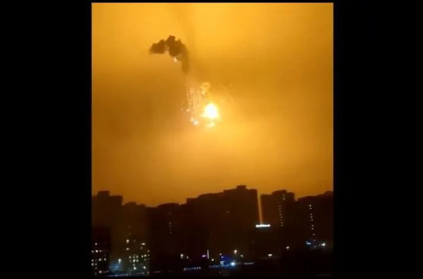 Última Hora: Derriban avión ruso en Kiev, la capital de Ucrania