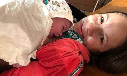 Bebé nace en el sótano de un hospital en Ucrania… su madre se escondía de un ataque ruso