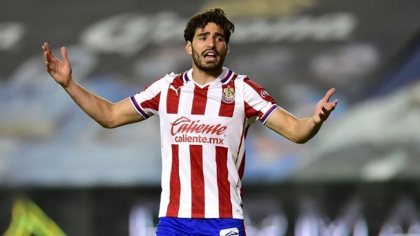Futbolista de las Chivas aparece en video mandando un saludo a El Mencho