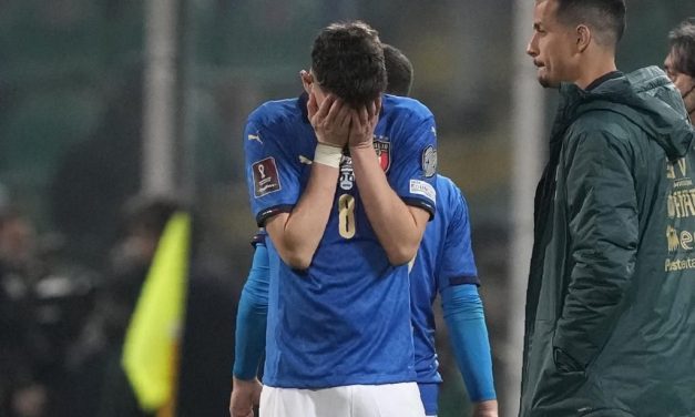 Italia sufre derrota ante Macedonia y se queda sin Mundial
