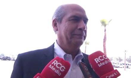 «Nada que responder», alcalde de Monclova evade a medios al cuestionarlo sobre presunto acoso sexual a enfermeras (Video)