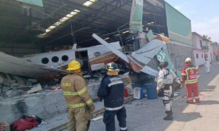Comentarista deportivo murió en la caída de la avioneta sobre un Aurrerá en Morelos