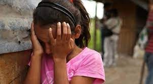 Abuela agrede a niñita… había denunciado el abuso sexual de su padre