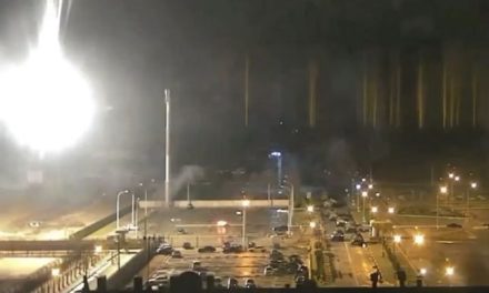 Rusia ataca central nuclear de Ucrania; explosión sería diez veces peor que Chernobyl