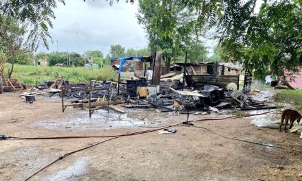 Hombre construye casa y después la quema porque ahora vivía su expareja con otra persona