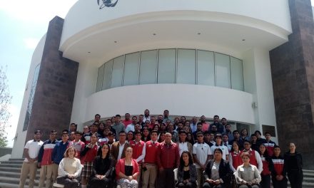 Planteles que participarán en torneo de robótica reciben equipamiento en Coahuila