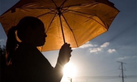 Salud Coahuila informa sobre los efectos negativos de los rayos solares