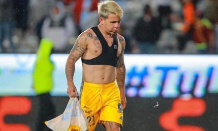 Soteldo le da victoria a Tigres, pero sale expulsado por quitarse la playera