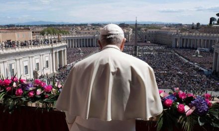 Papa Francisco pide la paz para Ucrania durante la misa de Domingo de Resurrección