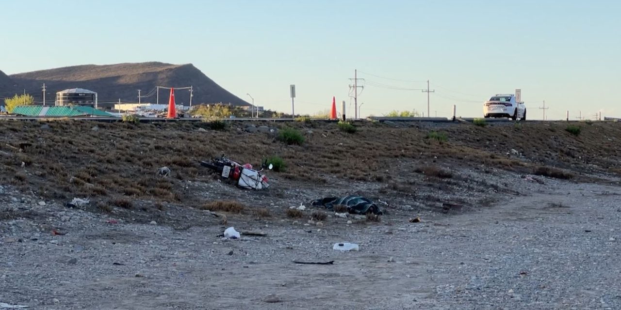 Fallece otro motociclista en Ramos Arizpe; su cuerpo quedó a un costado de la vialidad (Video)
