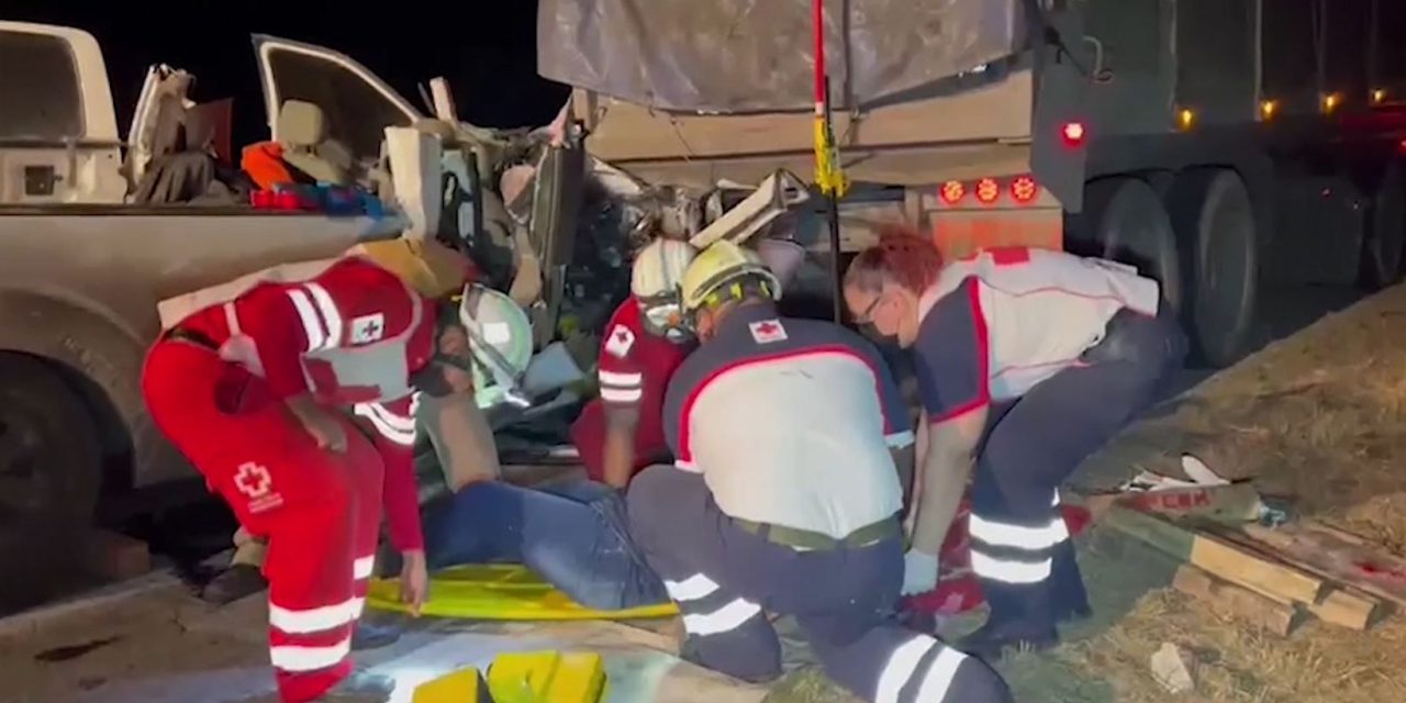 Accidente en la carretera 53 deja dos migrantes muertos
