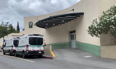 Familia quemaba basura y las llamas alcanzan a niñita de 2 años en Ramos Arizpe