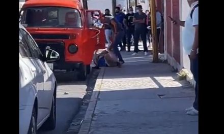 Alumno se pelea con vendedor en el Tec de Saltillo  (Video)