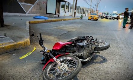 Familiares de motociclista piden justicia por su muerte en Saltillo; quieren que taxista pague
