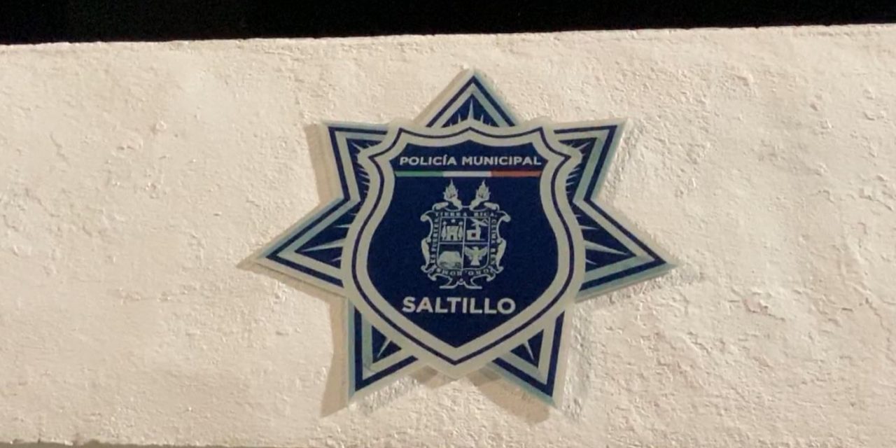 Capturan a dos con droga a las afueras de una universidad de Saltillo
