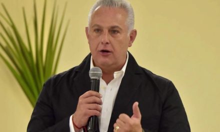 Alcalde de Torreón se reúne con colonos del sector norte de la ciudad