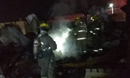 Hombre preparaba su cena en un tejaban y un descuido ocasionó un incendio en Saltillo