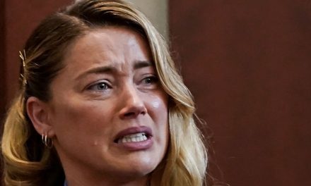 ‘Arrancó mi ropa interior y solo me quedé ahí parada’: Amber Heard sobre Johny Depp