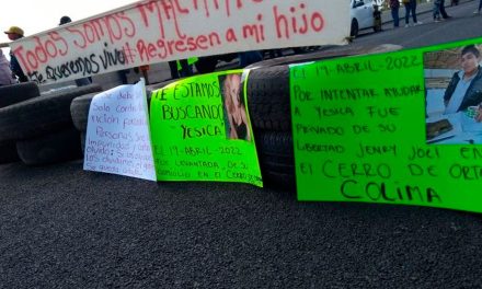 Regresan con vida a joven de 15 años; su madre bloqueó puente en Colima para liberarlo