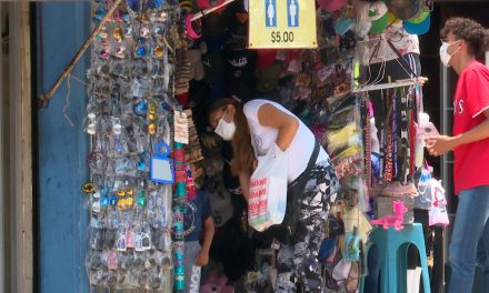 Farderas son el dolor de cabeza de los comerciantes saltillenses