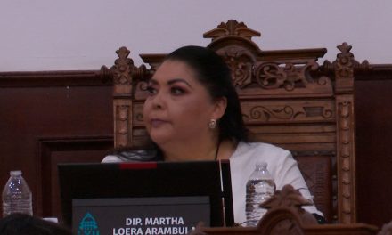 Proponen crear figura del ‘maestro sombra o espejo’ en Saltillo