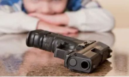 Niños de nueve años disparan contra otro de cinco en Indiana