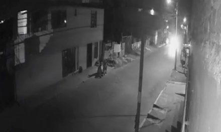Aptropella a 3 mujeres sobre banqueta y se da a la fuga en Puebla (imágenes fuertes)
