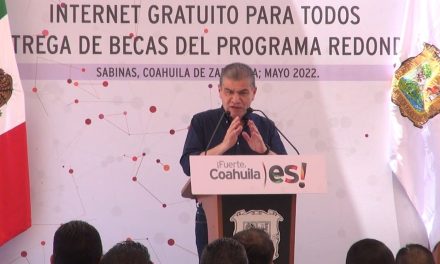 Miguel Riquelme entrega obras e internet gratuito en Sabinas
