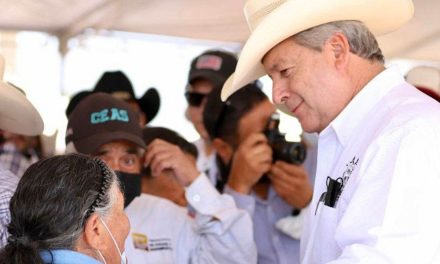 Lleva Chema Fraustro apoyos y obra a ejidos