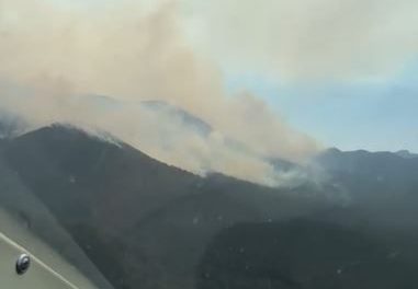 Evacúan Sierra Hermosa en Arteaga