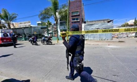 Una mujer quiso heredar la casa de su madre y la asfixia… para borrar la evidencia intentó cremarla