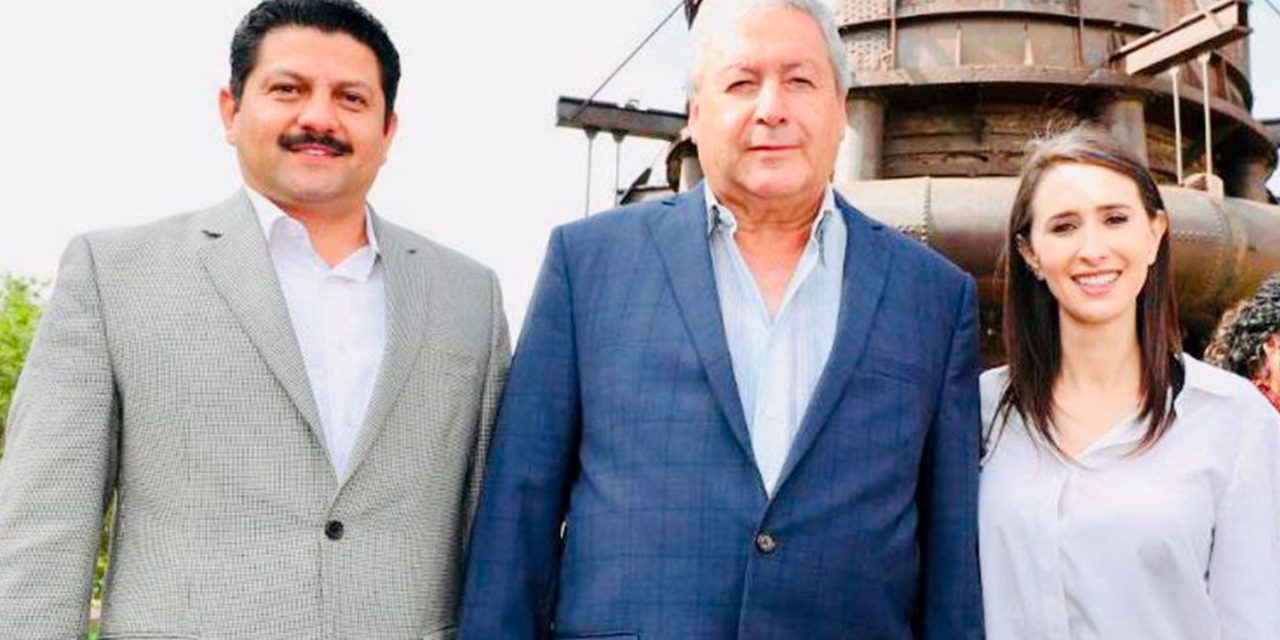 Comparte Chema experiencias con alcaldes de todo el país
