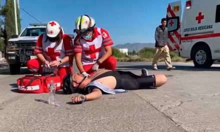 Taxista derriba a ciclista y huye en Parque Las Maravillas