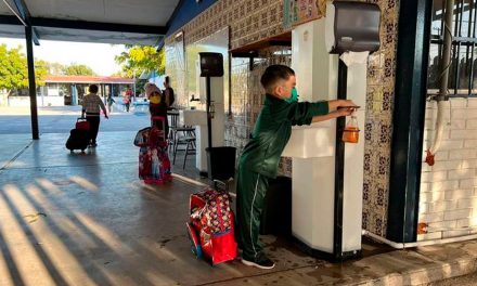 Adelantan cierre escolar en BCS y Durango por repunte de COVID 19