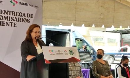 Entregan insignias a comisionarios del ambiente en Saltillo