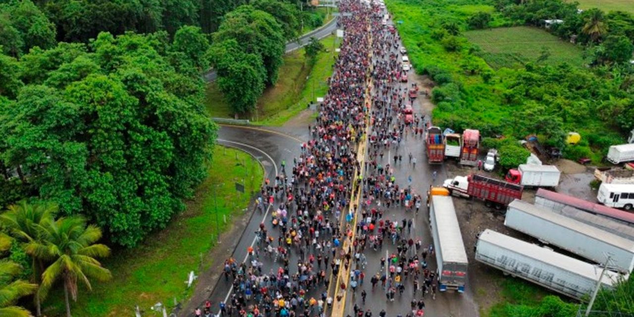 AMLO rechaza contener migrantes incrementando retenes militares