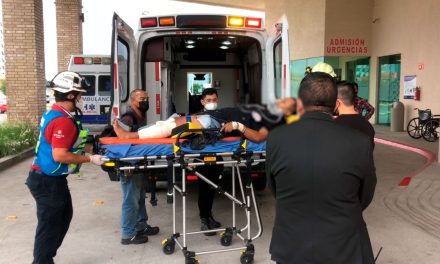 Prensa le destruye pierna a trabajador en Ramos Arizpe