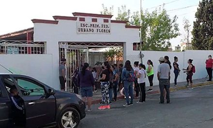 Madre de familia teme llevar a sus hijos a la Urbano Flores en Saltillo