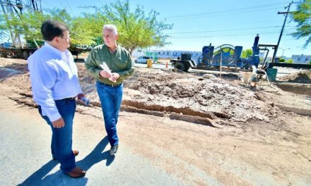 Alcalde supervisa nuevo pozo de agua en Torreón