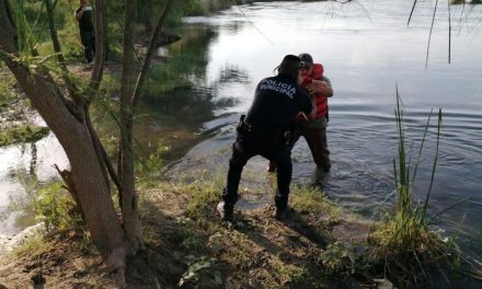 Salvan a dos menores de morir en el Río Bravo