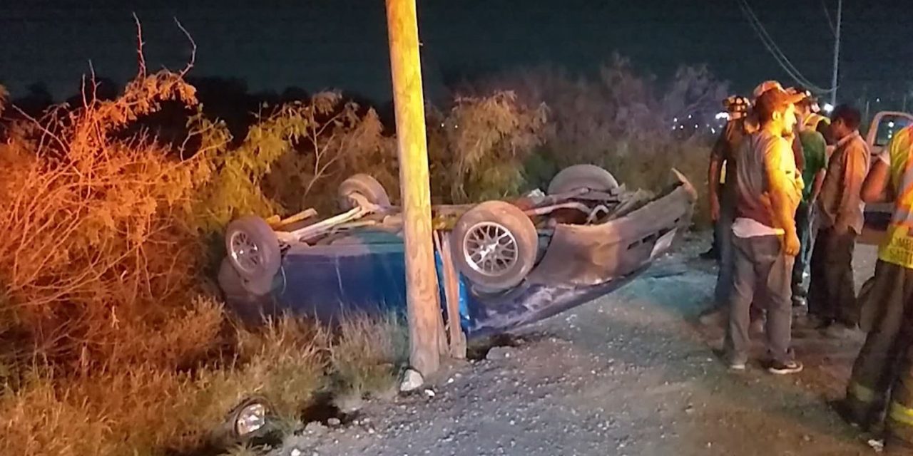 Momentos de terror vivió una pareja que volcó en cartera a Torreón