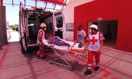 Saltillo: Trabajador de 58 años cae de andamio y sufre lesión en columna