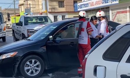 Una distracción ocasiona un aparatoso choque en Saltillo